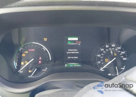 2023 Toyota Sienna Le z USA, uszkodzony, nr VIN 5TDBSKFC8PS098797